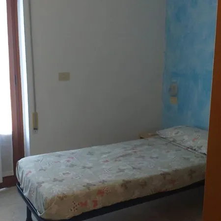 Quadruple For A Totally Relaxing بينيتو