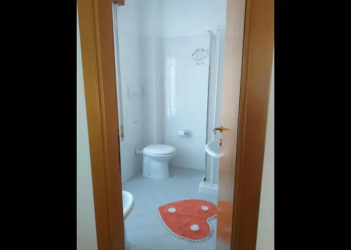 Quadruple For A Totally Relaxing Pineto